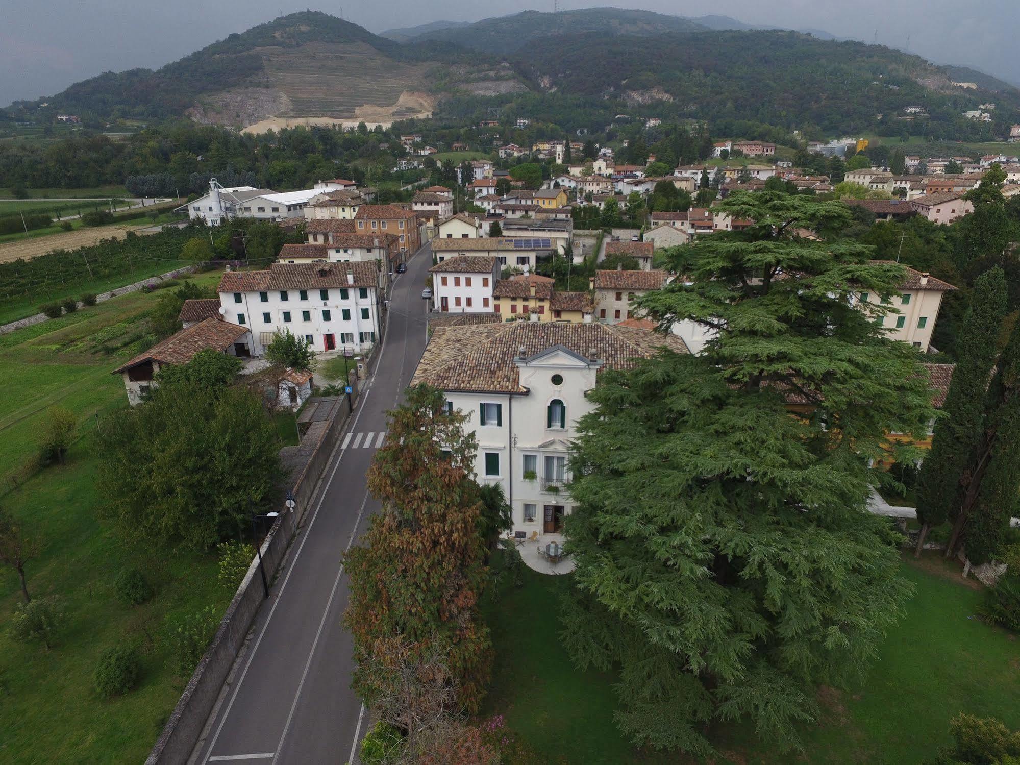 Hotel Villa Ca Damiani Канева Экстерьер фото